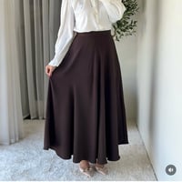 تنورة اسفنجية • كلوش • مقاس ٣٨-٤٤