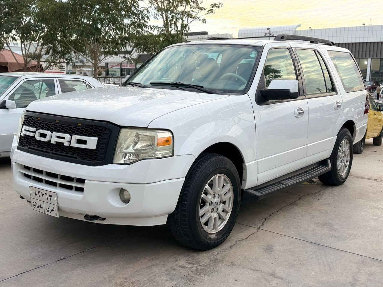 فۆرد اکسبدیشن
 مۆدیل 2014 
شەریکەی نیڤا
دەبڵ ئەکسل 
سێ ڕیز کوشن 
کوشن کارەبایی
تەبریت مەرکەزی
کێڕ و مەکینە و کارەبایی هەمووی بەشەرت
 بەبێ نوقسانی
 ماڵی دۆستە 
تابڵێی پاک و جوان و بێ عەیب
بێ مەسرەف 
تەنها پێشی بۆنیتەکەی کەمێکی بۆیاغە 
بەشەرتی تەحویل کردن 
سعری : 160  و کەمێ مەجال
ژ.م: *********** كالار, السليمانية
