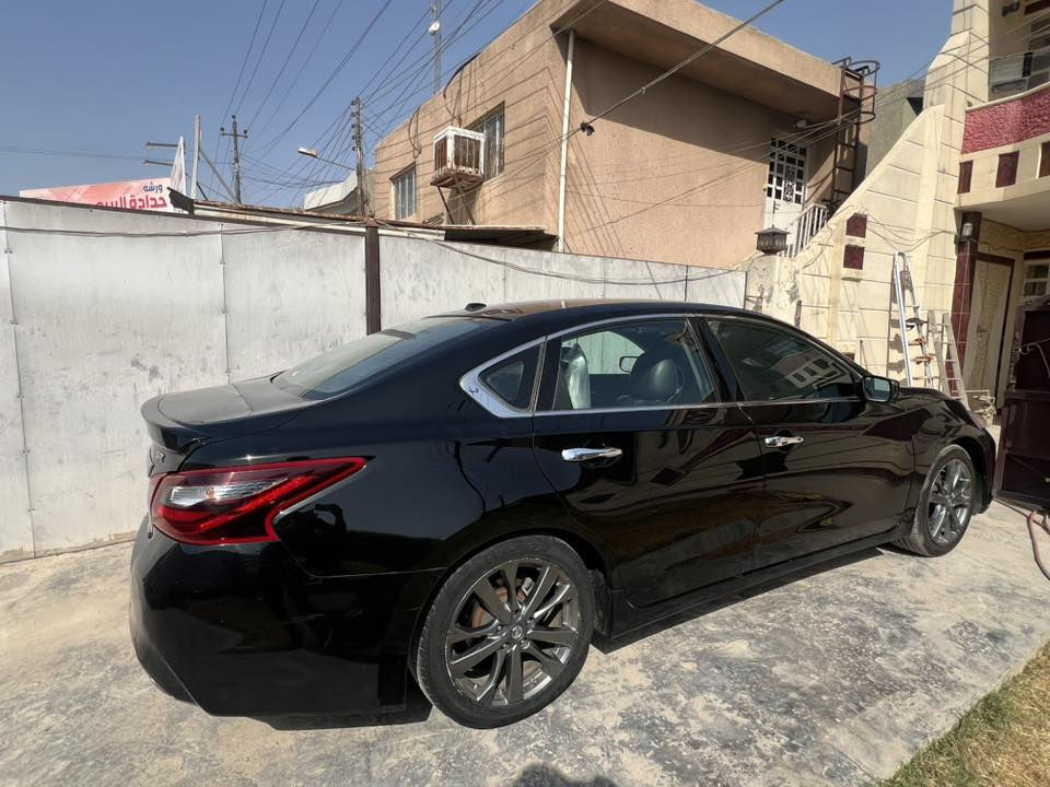 SR
شاشه لمس كبيره

كامره خلفيه

نظام تشغيل عن بعد

بصمه ابواب

كشن جلد خط ازرق

كشن هيتر

كشن كهربائي

رادار امامي جانبي

ويل كب١٨ 

 شفتات ستيرن

يدات نيكل

حادثها خلفي 

للتواصل 

***********
