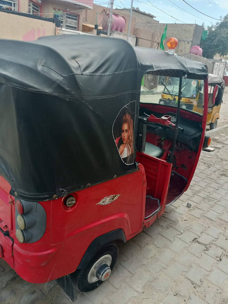 السلام عليكم تيك توك للبيع مكانه كربلاء موديل 18ماكينه 21 تي في اس اثنين وبيها مجال***********
