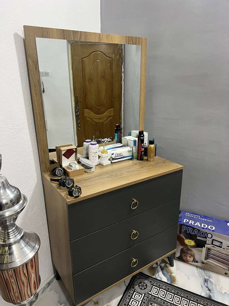 سلام عليكم
غرفة نوم تركي 5 قطع نضيفه ستعمال كلش كلش قليل جرباية نوم صومية بلوك اسود نهايتهه قفل قفل 550 المكان بغداد الحسينية


**إذا كنت صاحب هذا الإعلان وتريد حذفه لأي سبب، رجاءا أرسل رسالة إلى الدعم الفني**