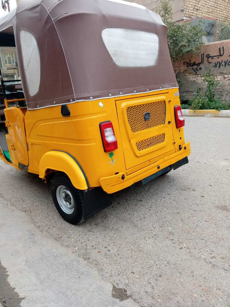 السلام عليكم تكتك موديل 21 شهر 12 محسوبه على 22 رقم وسنويه السعر خاص هاتف ***********
