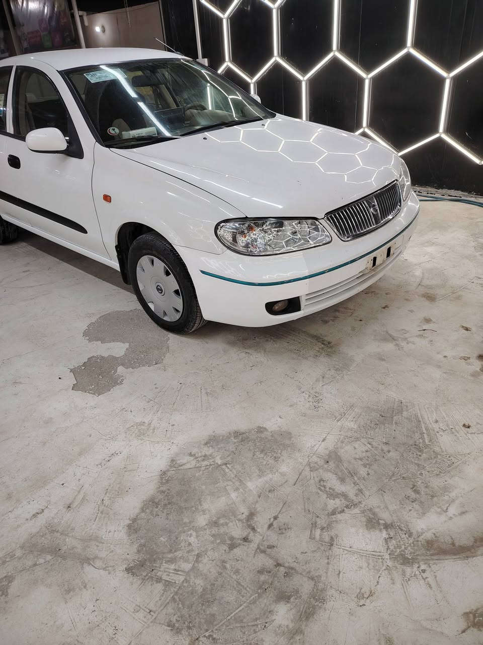 سني موديل ٢٠٠٩ ياباني اصلي بدون صبغ ولاضرر سيارة كلين ولسونار منشور ويه الصور رقم بغداد انكليزي سنويه وهزه جديده سياره بسمي تخم تاير صدر تبريد كير محرك كلة جديد لسعر ب ١٠٨ وبيها مجال العنوان ديالى بعقوبه ***********
