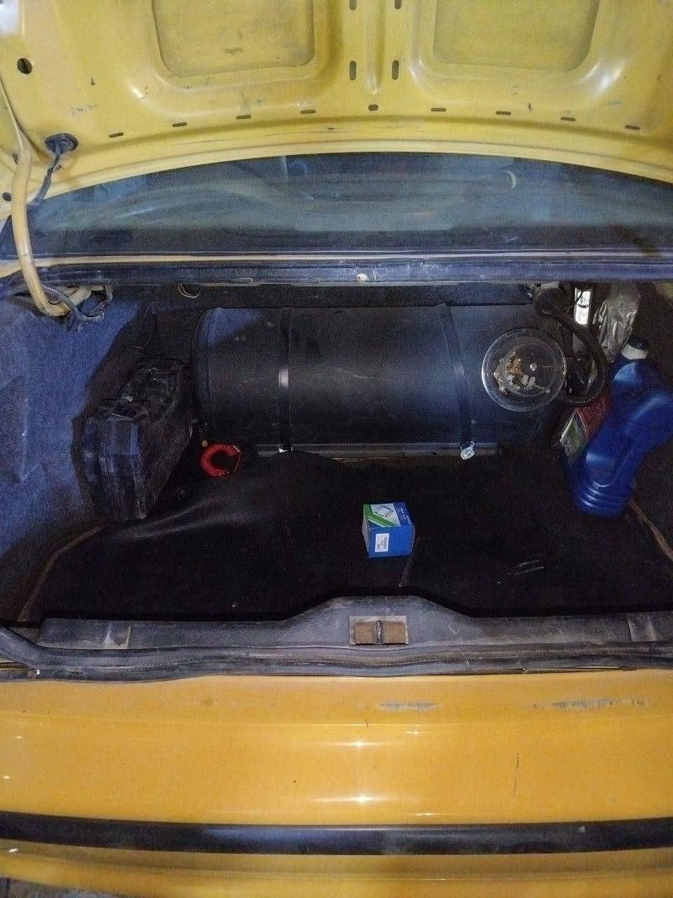 السلام عليكم سمند 2010 مصفره من كلشي 
منضومه غاز جديده منضومه تبريد جديده 
تخم تاير جديد صدر جديد 
السعر 32# بيها مجال بسمي السياره 
***********
