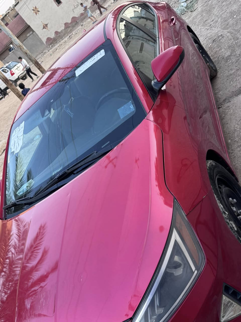 مساء الخير
هونداي الانتره 
مويل 2020
ماشيه96 ميل 
موصفات نص فول 
مناقصه شي كير مكينه ما مفتوح 
كير At
سنويه 28 بسمي 
تبديل جاملغ وبنيد والقديم موجود البنيد 
السعر 125
***********مكاني بغداد
