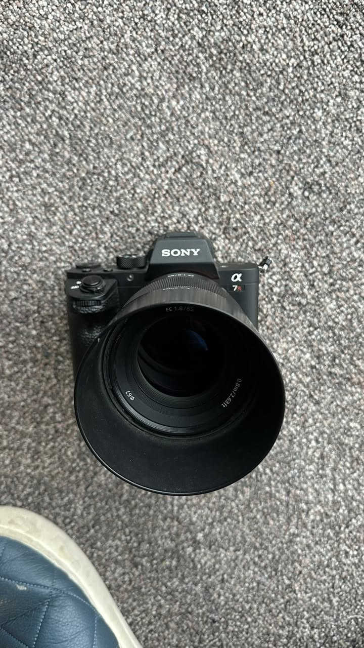 SONY A7R II 🔥
Shutter 12k🧡
SONY LENS 😍
85mm / SONY ,, 1.8🔥
1050$
tell ☎️0750 386 67 03
