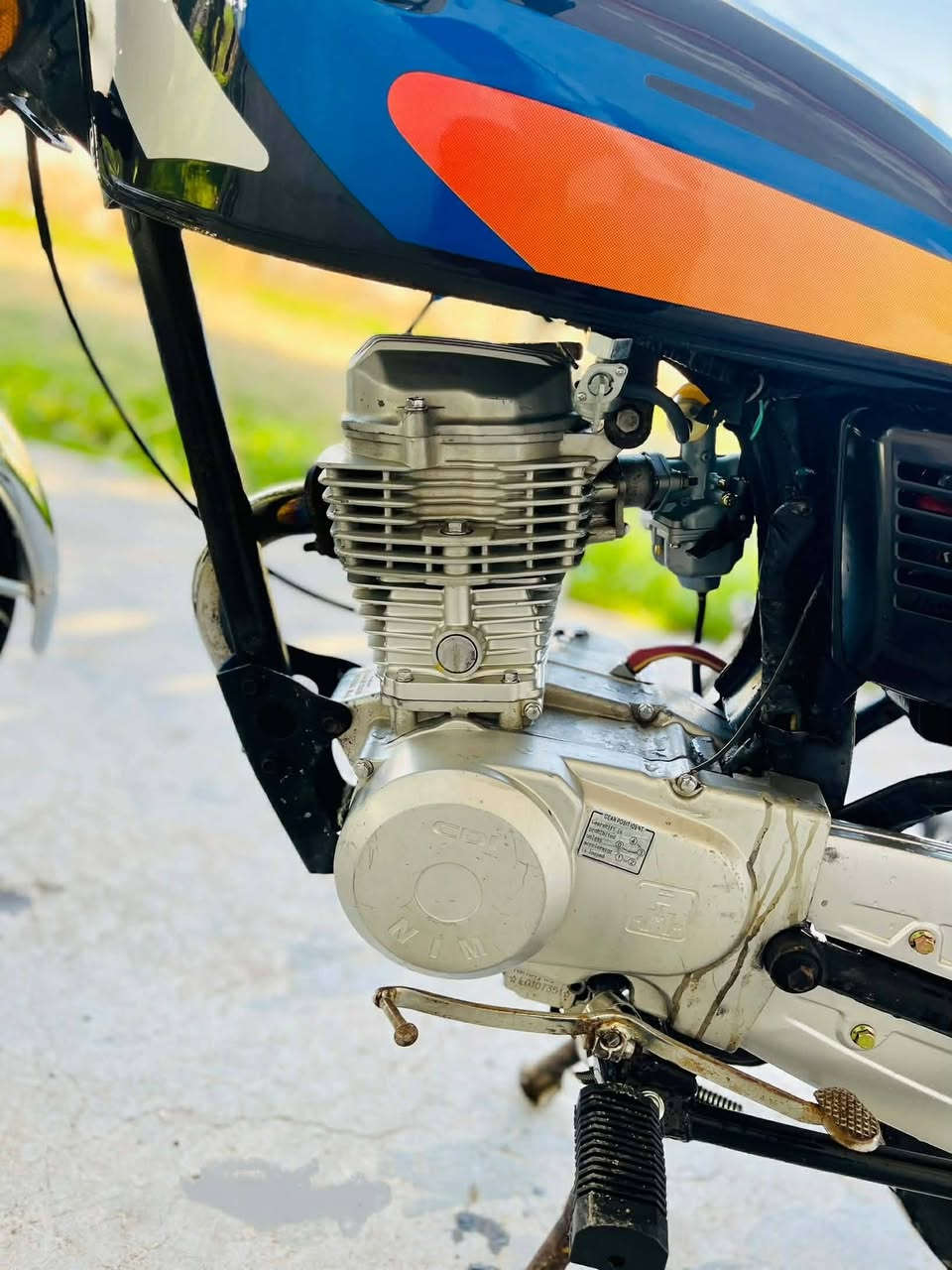 سلام عليكم دراجه للبيع شاصي 2015اوراق اصولي تعمير 22ماطور خير من الله سعر (475)وبيهه مجال بسيط 
واسط الاحرار الحسينيه 
***********
