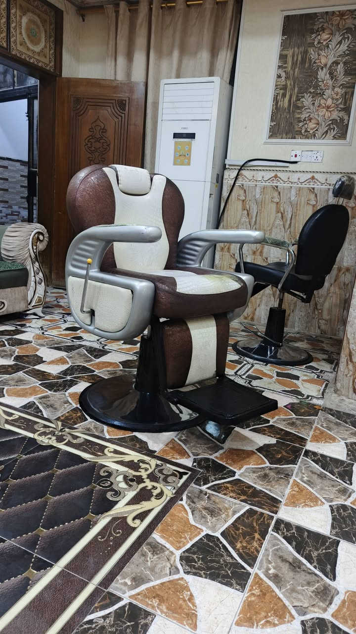 سلام عليكم كراسي البيع نظيفات كلش وجكات شغلات فول مكاني البصره الحيانيه ***********
