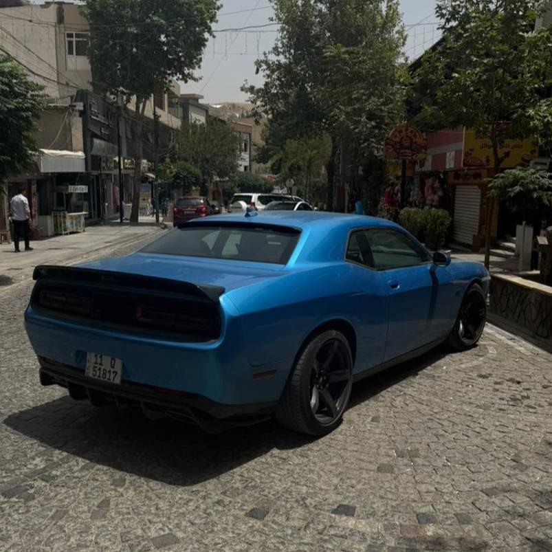 جالنجر 2023 R/T لون مميز بحري
سياره ماشيه 17mi
مواصفاته فتحه تدفئه ستيرن وكشن حساسات خلفيه سوبر تراك باك عليه دبات كورسه ريمونت صوت كلش حلو ودواخل كاربون واضافات هوايه بعد السياره كلش حلوه وناصبه ومميزه بلشارع حادثه جاملغ وبنيد وبيه ملاحظات بسيطه 
مكاني بغداد الاعظميه 
***********
