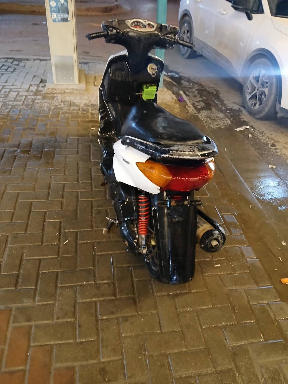 للبيع سكنس ١٤٠ دراجه حلوة نضيفه 
السعر ٢٧٥ مكاني بغداد البياع 
الرقم ***********
