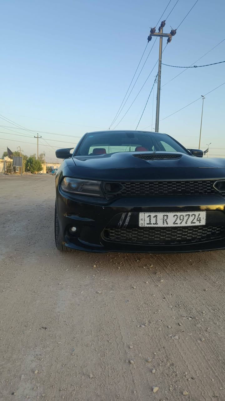 جارجر 2019 SXT محدث بنيد ودعاميات SRT
حادثها مرفق بالصور 
مواصفات
فتحت سقف 
تحكم ستيرن 
لايت زنون 
حساسات 
سياره جاهزه للاخير 
المكان ديوانيه 
رقم بغداد بسمي مشروع وطني 
واتساب ***********
