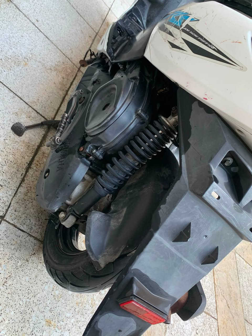 سلام عليكم ماكس مضلع ياباني نظيفه مكينه برغي ممفتوح بيها كله بلاديه شلعه ومعدل خير من الله بيها نواقص بسيطه سعرها ب ٣٥٠ مكاني البياع ***********
