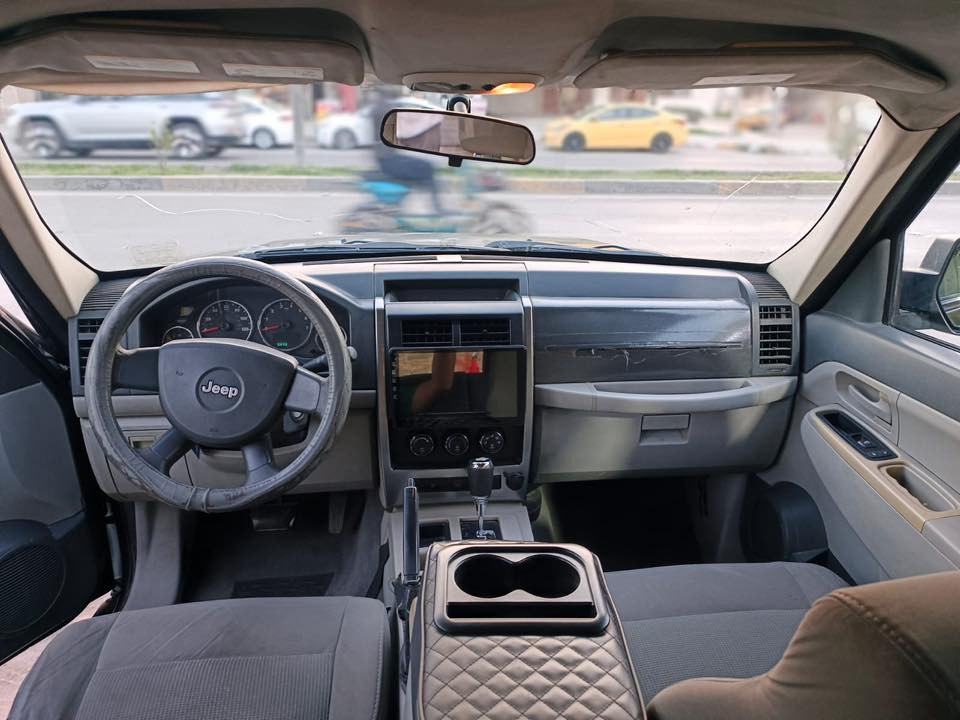 جيب لبرتي٢٠٠٨تواصل بغداد عامريةرقم الهاتف ***********اسامة
