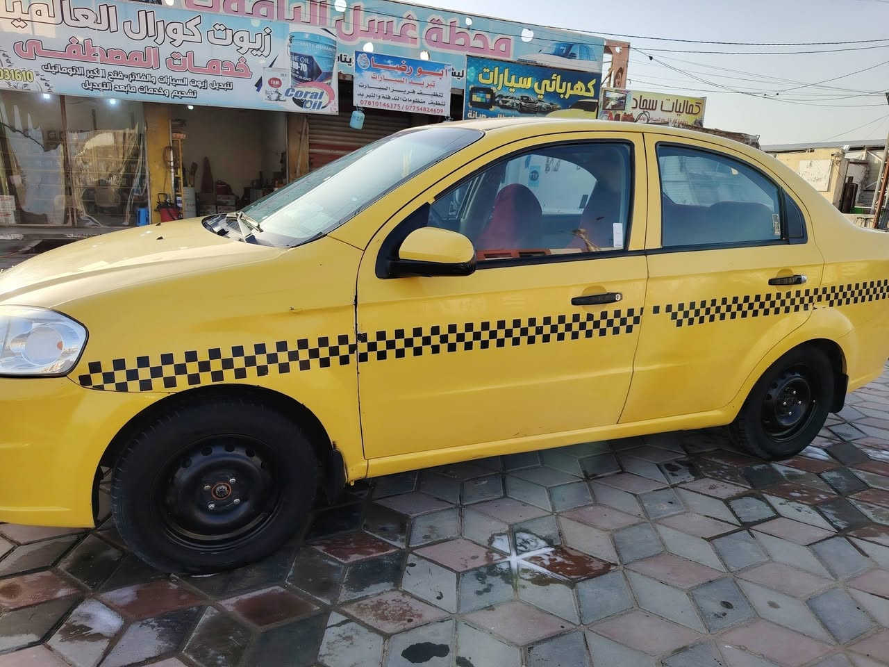 السلام عليكم افيو موديل 2011 خليجي مفتوح اوتماتيك مكفوله من تبديل من ضربه ماعده دحجات بصيطه  محرك كير حداديه كهربائيات خير من الله سياره جاهزه ماعوزهة شي 60 وبيهة مجال مكاني الديوانيه شافعيه ***********
