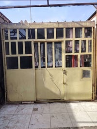 جمخانة • ٣×٢ ونص • باب سلايد حديد