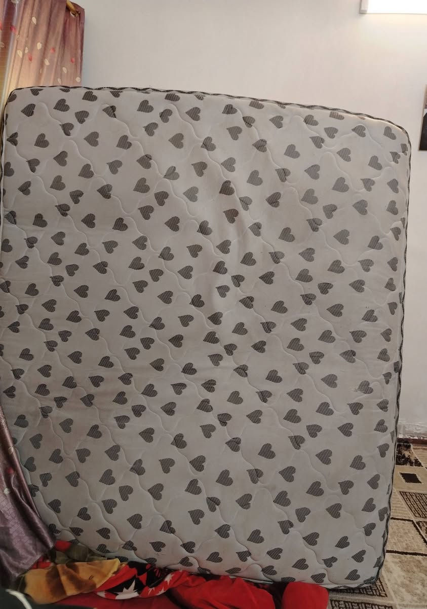 دوشك طبي دبل اسفنج كبير 
السعر 200 وبي مجال
للاستفسار *********** واتس
