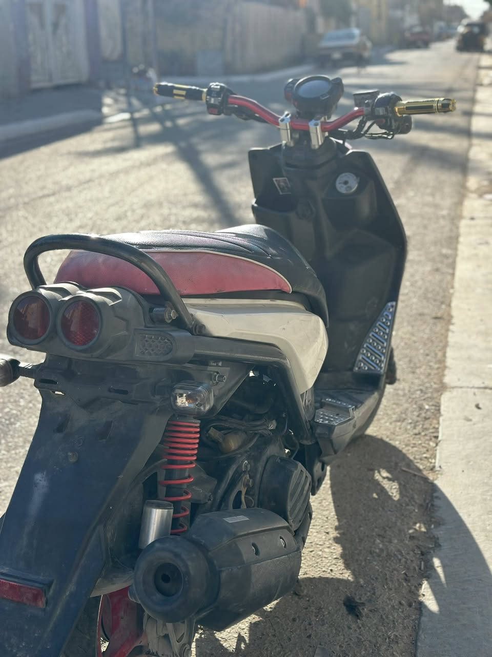 سلام عليكم دراجه للبيع مكفوله كفاله عامه وراق كامله سعرها مليون 150وبيها مجال رقم تليفون ***********
