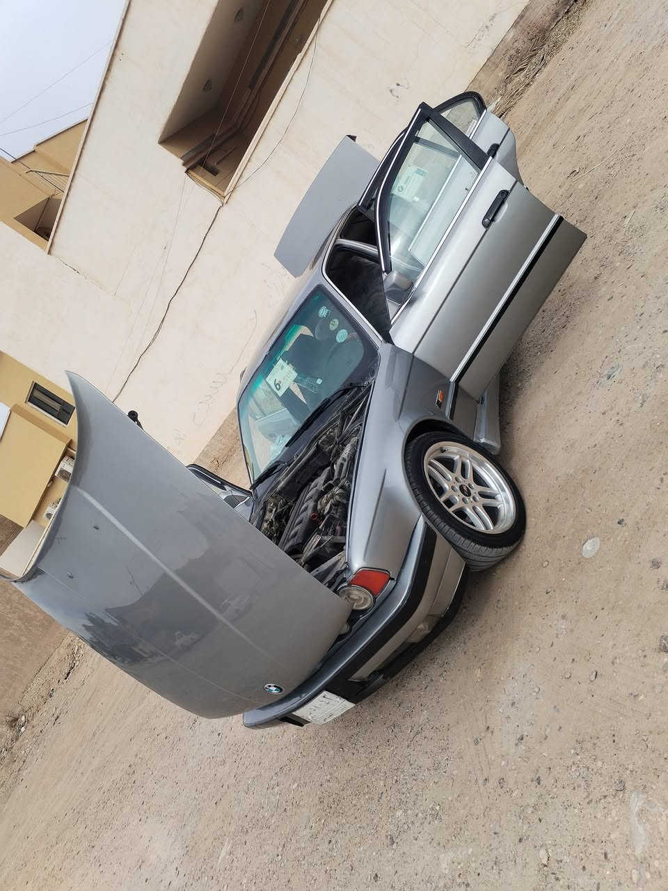 ياالله السلام عليكم
BMW.. 525i 🔥
وارد اليابان
كير محرك خير من الله 
صدر خلفي امامي جديد 
تبريد ثلج🥶
تايرات تخم ويل ام 
سياره حلوه مال جناي 
كهربائياته كله شغاله 
جام كهرباء 
مصبوغه عام لجماليه 
مكان السياره الانبار هيت 
السعر 60 
رقم الهاتف ***********
