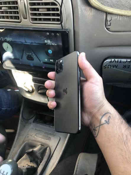 ١١ برو ماكس
ذاكره ٢٥٦
بطارية ٧٧ 
شاشة مبدله ٣ خيارات
والتلفون نظيف السعر ٢٧٠ الف وبي مجال
***********
***********
بس الكورك بي واتساب
