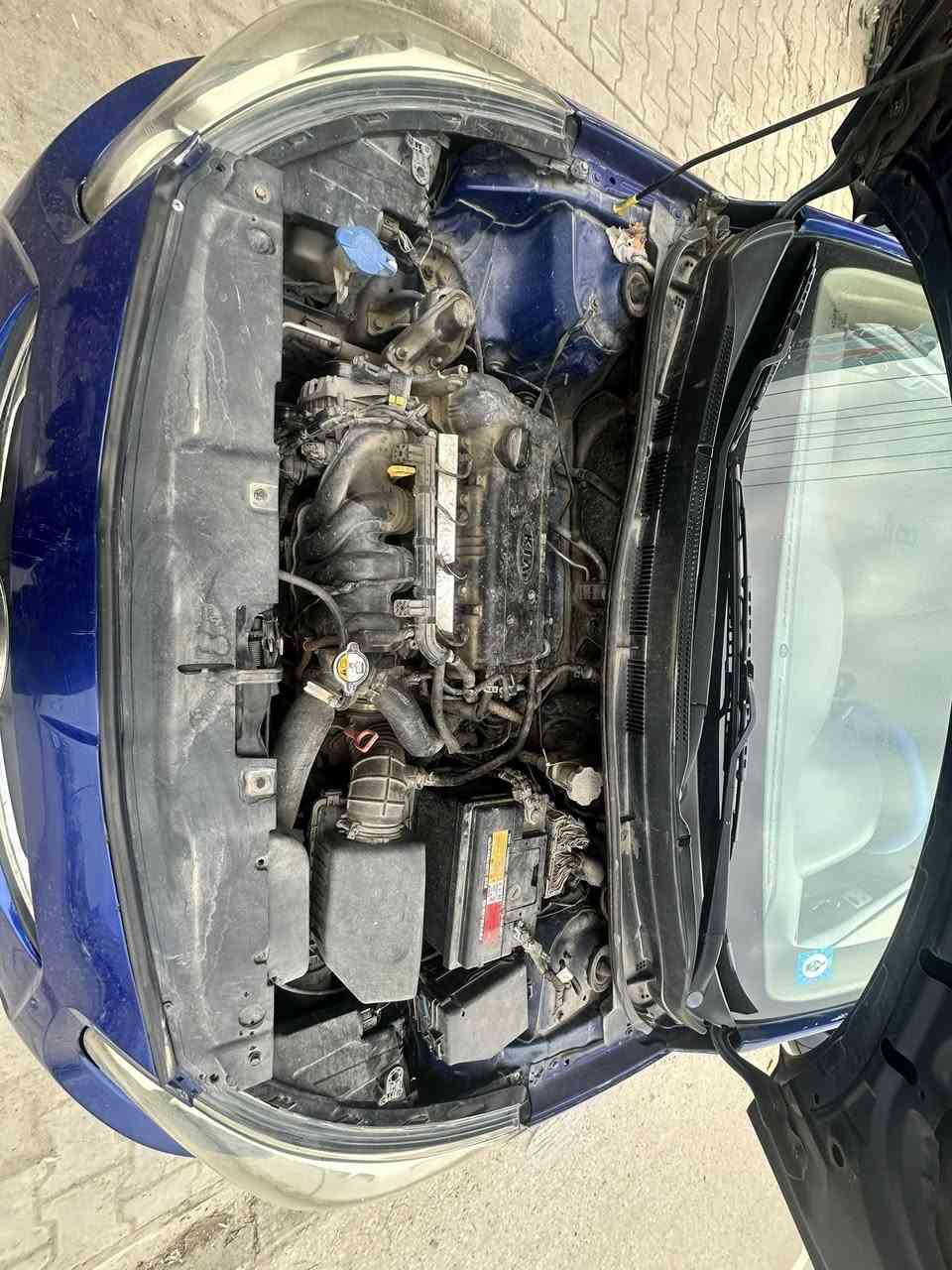 سلام عليكم اكسنت موديل 2015 خليجي 
محرك 1600 
رقم بغداد بـ اسمي 
السونار موضح بصوره
گير ومحرك كفاله 
كهربائيات كلها شغاله تبريد شغال 
حدادية توني مسويها كامله مكمله 
عليها سستم صوت كامل مع شاشه ودمام وسماعات 
السياره جاهزة على اخر حبايه 
السعر 78 وبيها مجال حك الجيه 
مكاني نجف 
***********
