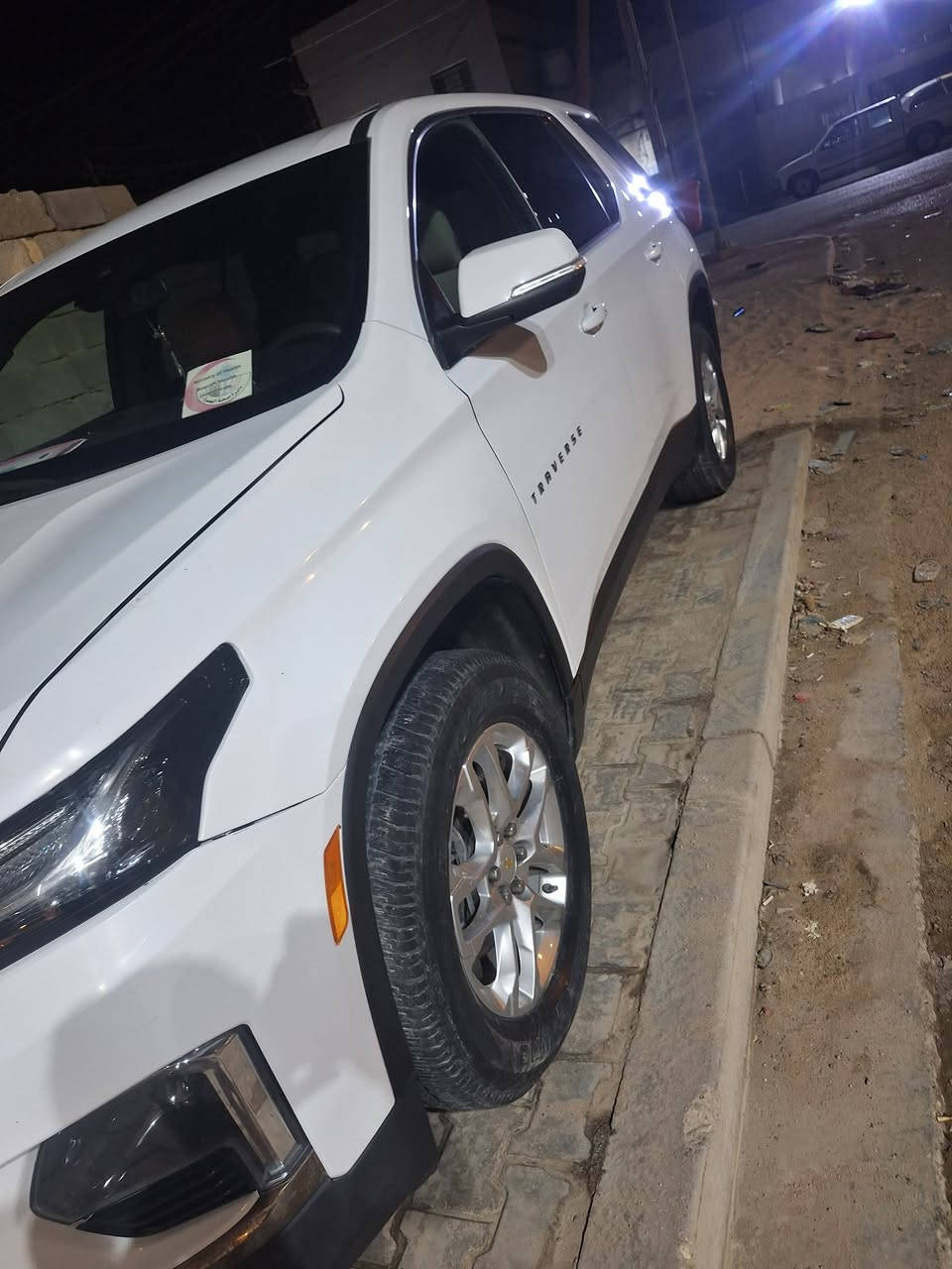 ترافرس ٢٣ بسمي ٢٣٥ ماشيه ٥٧ الف ***********
