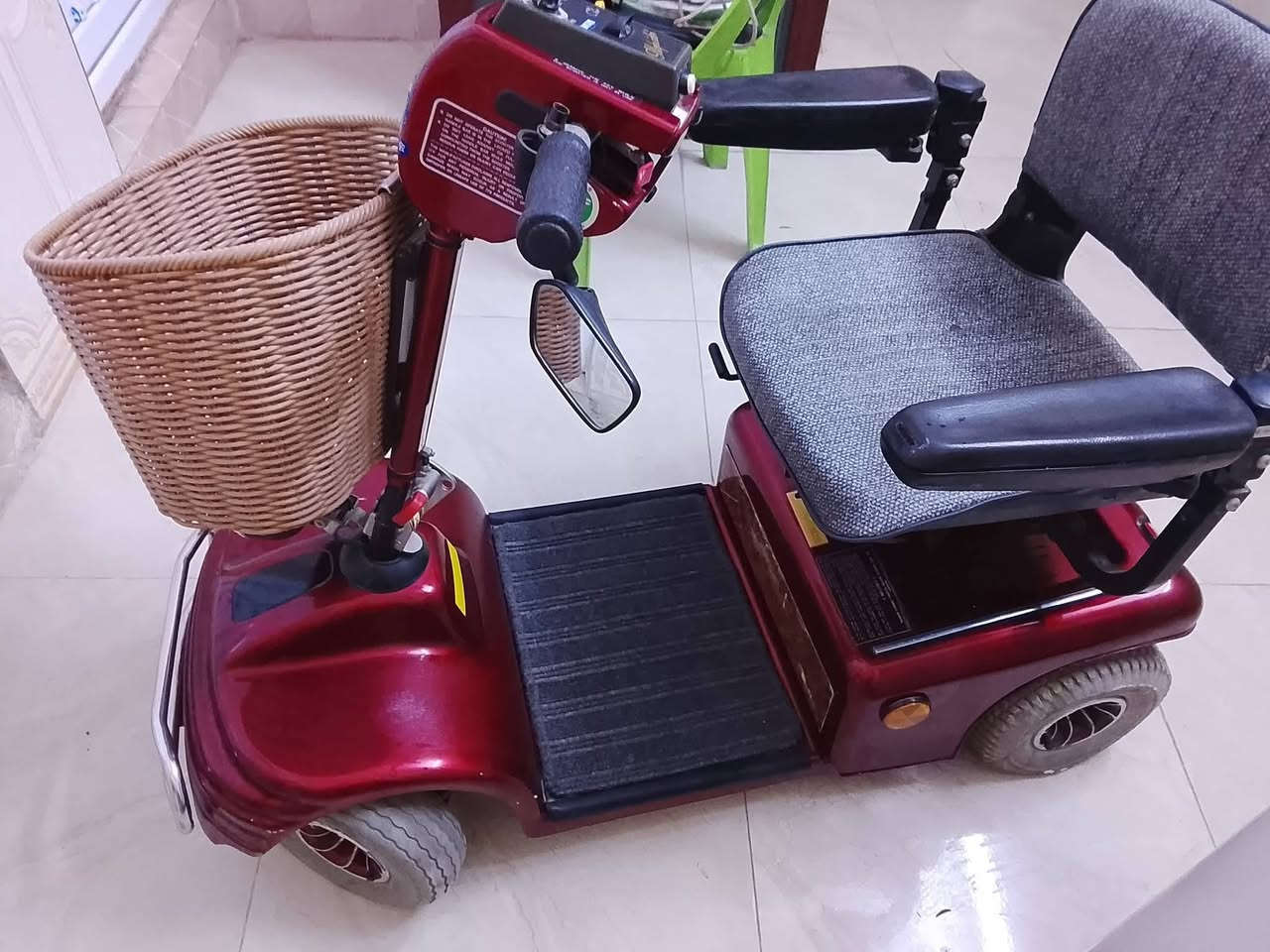 سكوتر معوقين للبيع شغال تحتاج شاحن سعر 300 قفل مكاني بغداد الكرخ الحريه 
***********
