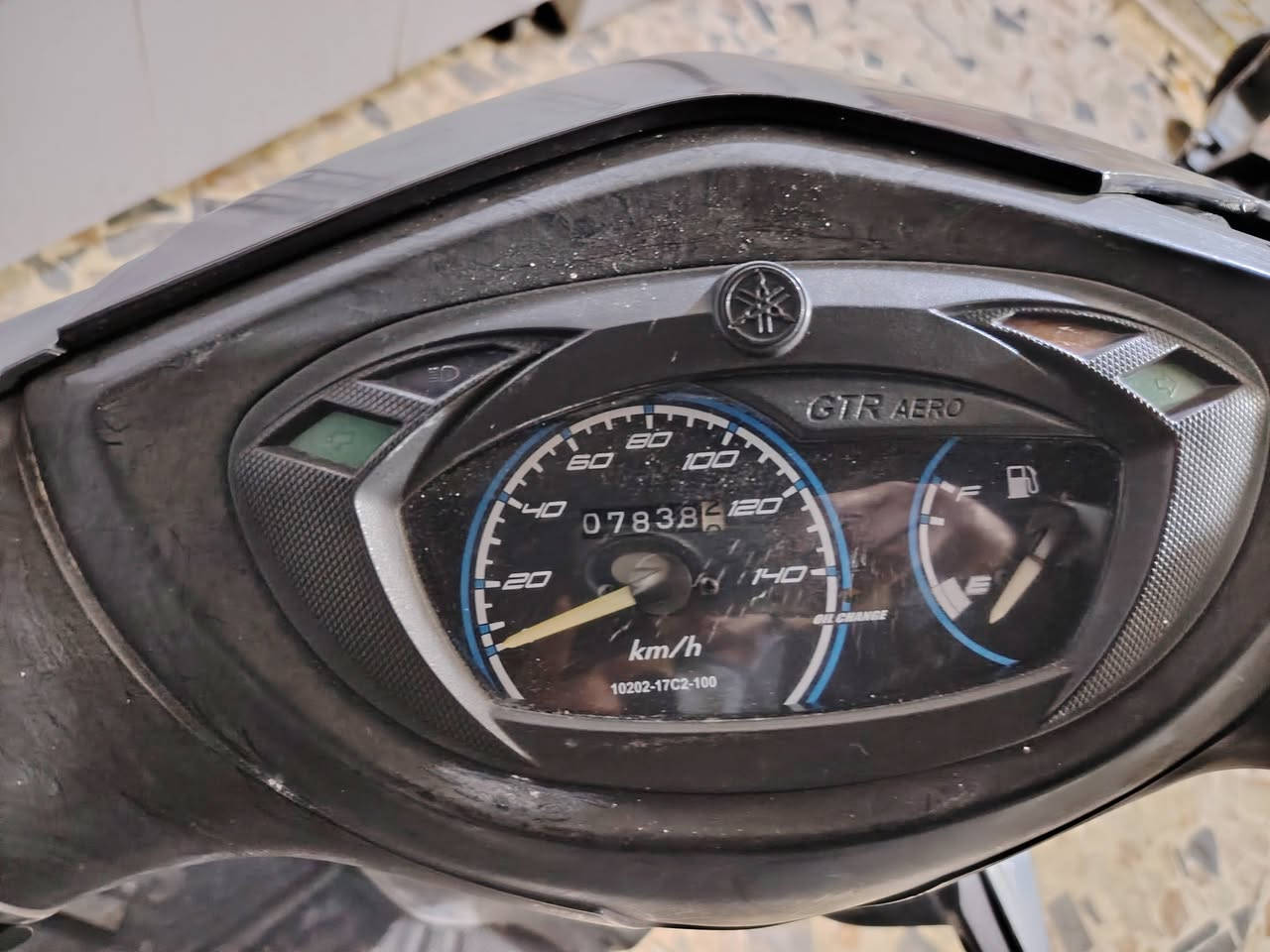 لبيع دراجة رمبة صالة شهرين ماخذها رمبة نوع دراجة جي تي ار نوزل نضافتة 100 ٪تخبل ورقها بسمي سعرها ٩٥٠الف شراي يخابر خادم ***********
