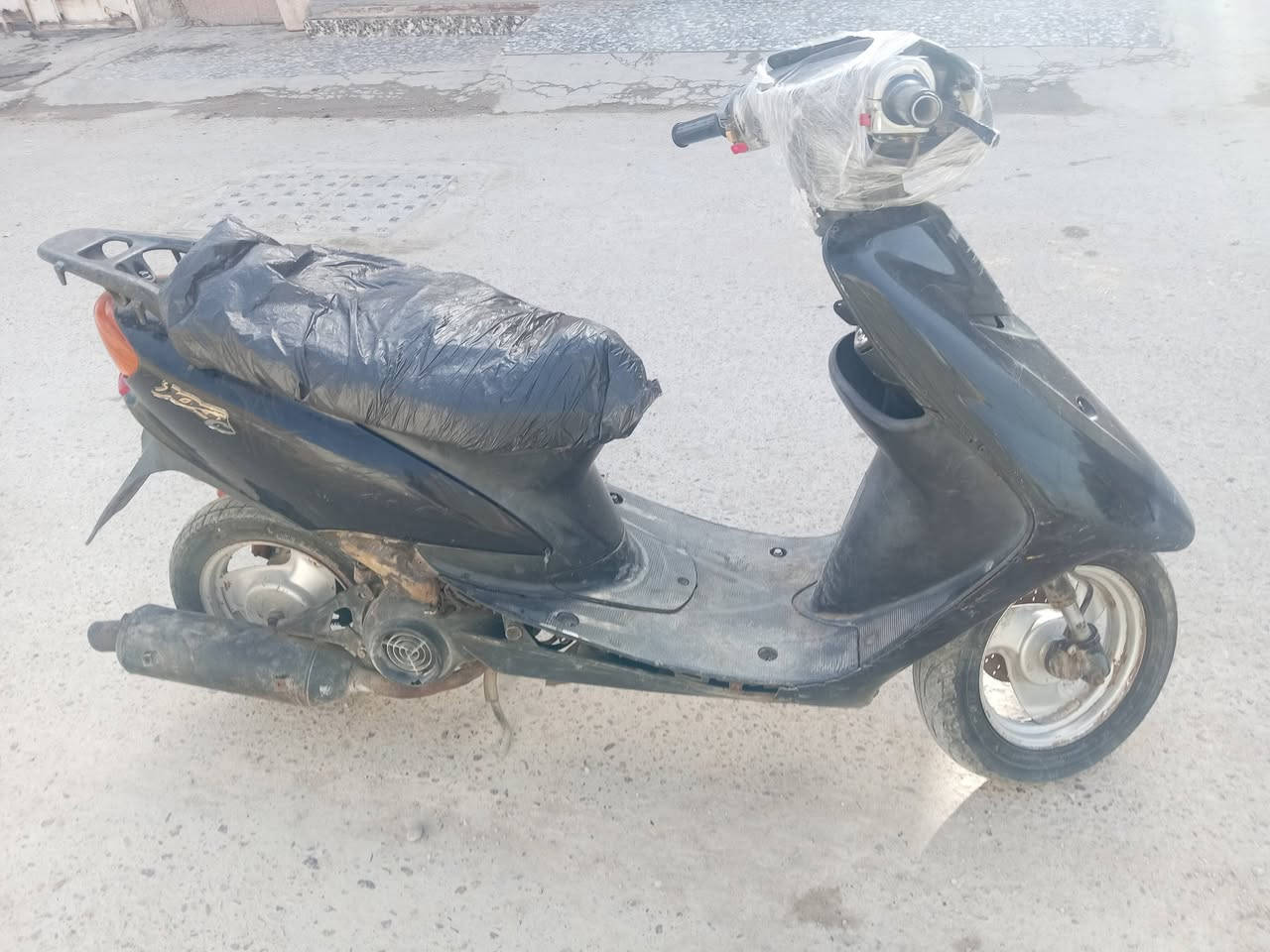 سلام عليكم عصفورية جاهزة للخير عوزها بس باتري وشوتة كهربائيات كلها شغالة اشاير عداد سرعة عداد بانزين  دبلات رياضي صالنصة رياضي السعر 180 وبيها مجال مكاني بغداد مدينة الصدر ***********
