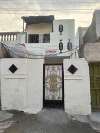 نصف قطعه للبيع بقطاع 48 قاطين ونظيفه ثلاث غرف واستقبال وبدايته طرمه بي...