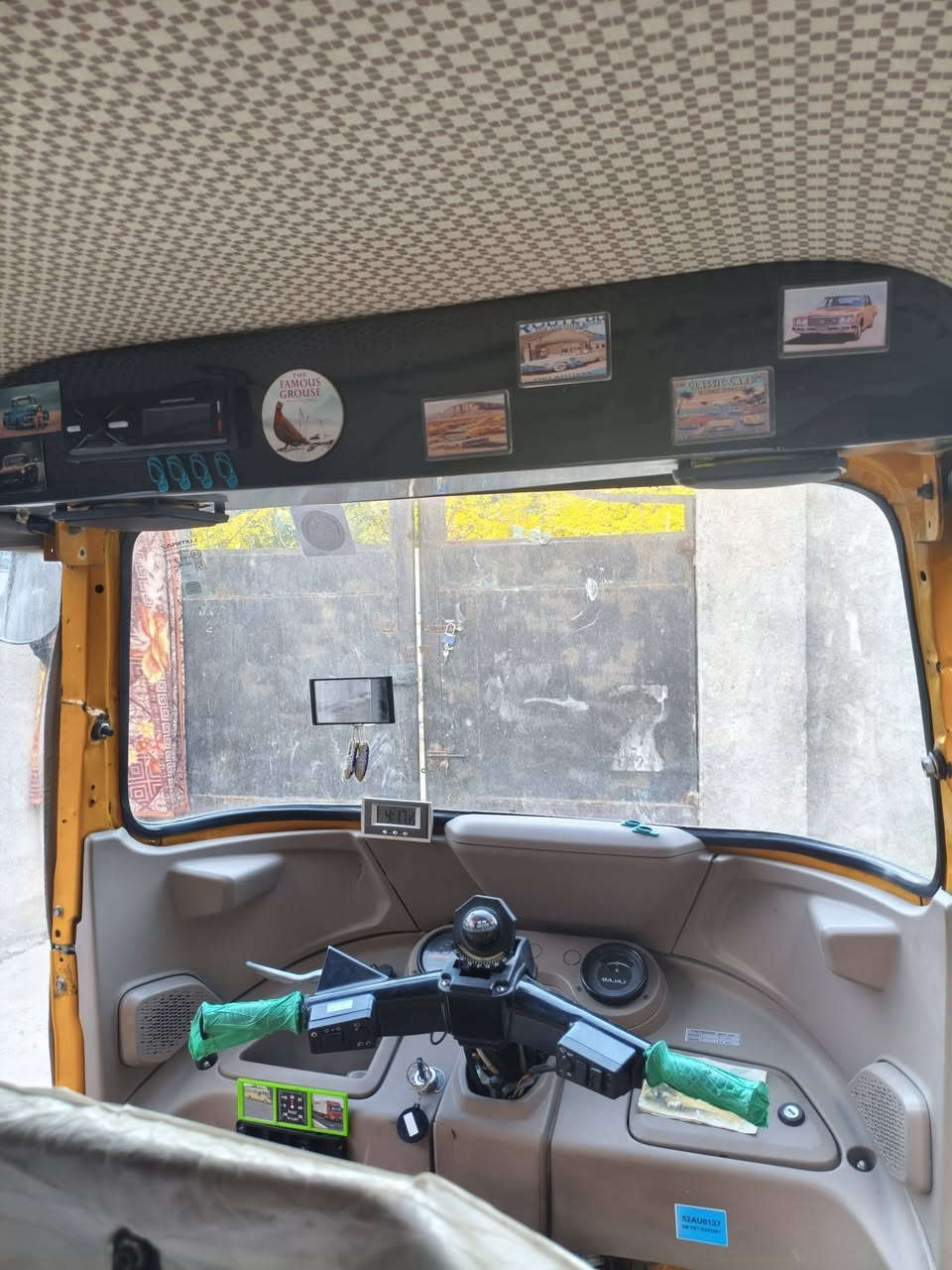 سلام عليكم تكتك للبيع موديل 8/22 بغداد مشتل السعر 9,250 الهاتف ***********
