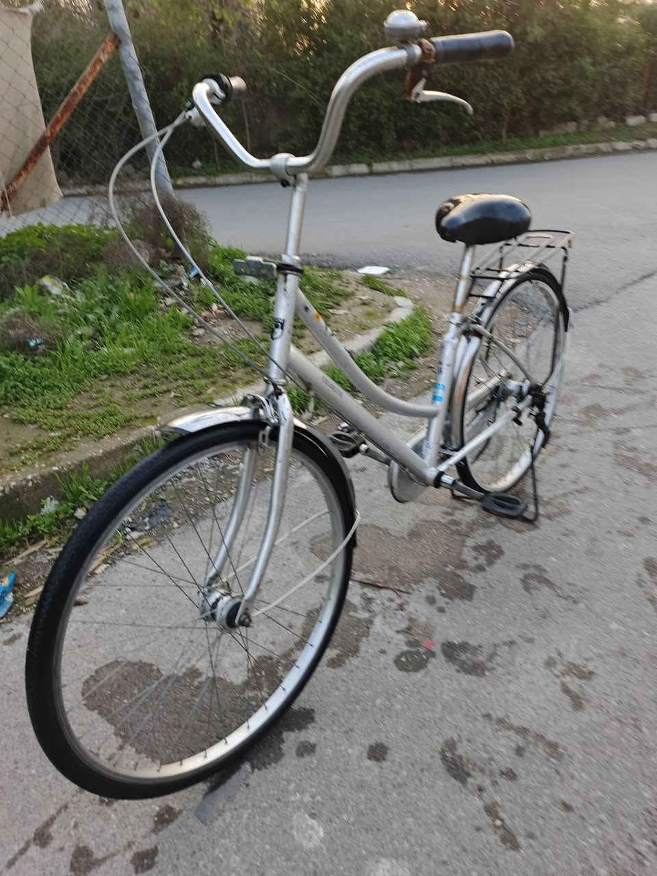 السلام عليكم باسكل عبد الحليم الباسكل 2019 كامل مابي اي نقوصات السعر 95 وبي مجال
الرقم.  ***********
