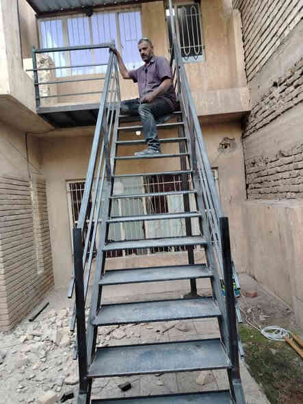 ابو احمد حداد متنقل في بغداد كافه أعمال الحداده ***********
