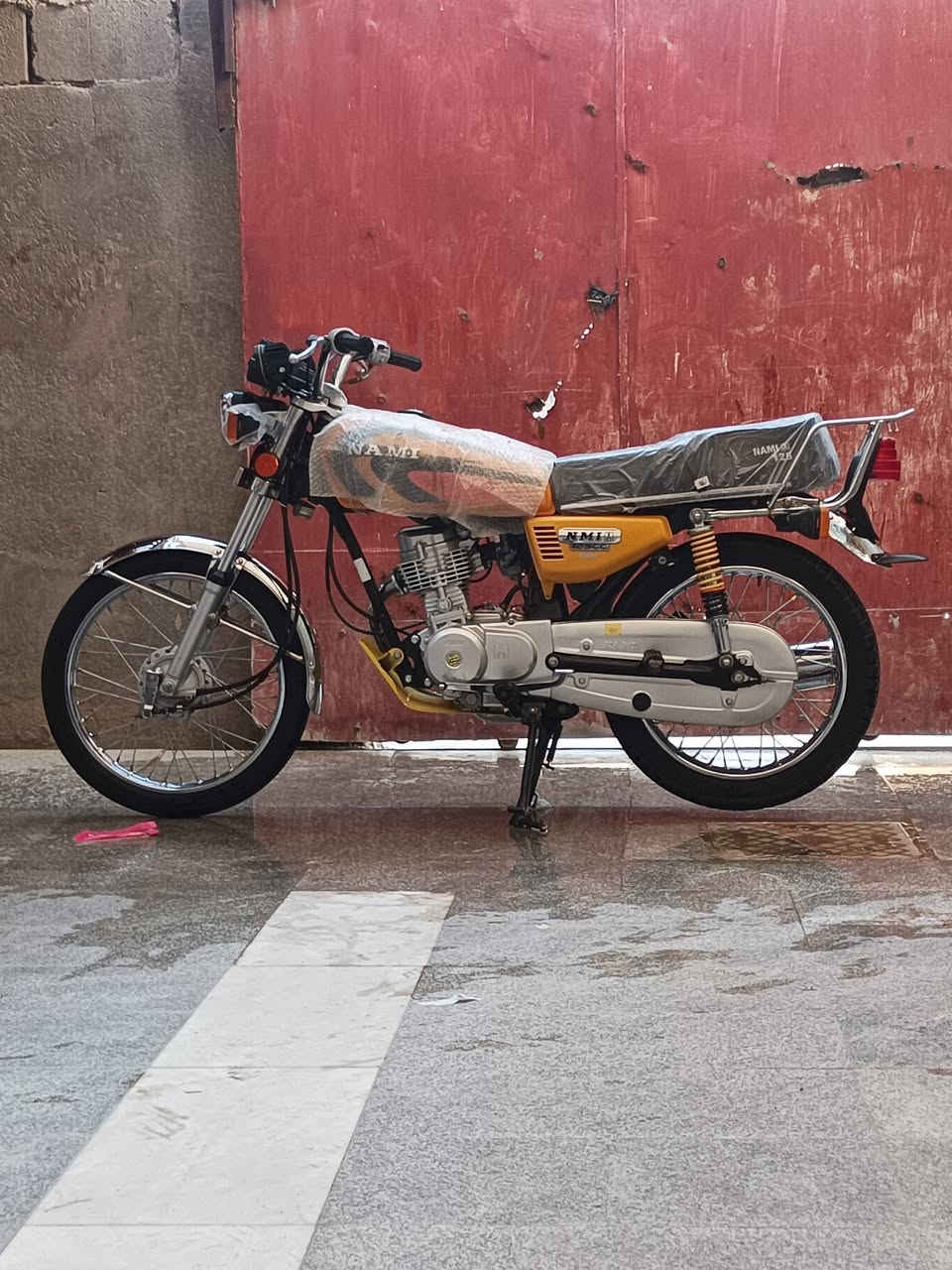 السلام عليكم نامه شلامجة بلاد موديل 23 رقم وسنوية انكليزي بصرة بسمي دراجة جديدة كلشي بيها بلاد دهن كله موتل ابدل الها ،البصرة الموفقية ، ب2250 قفل قفل ***********
