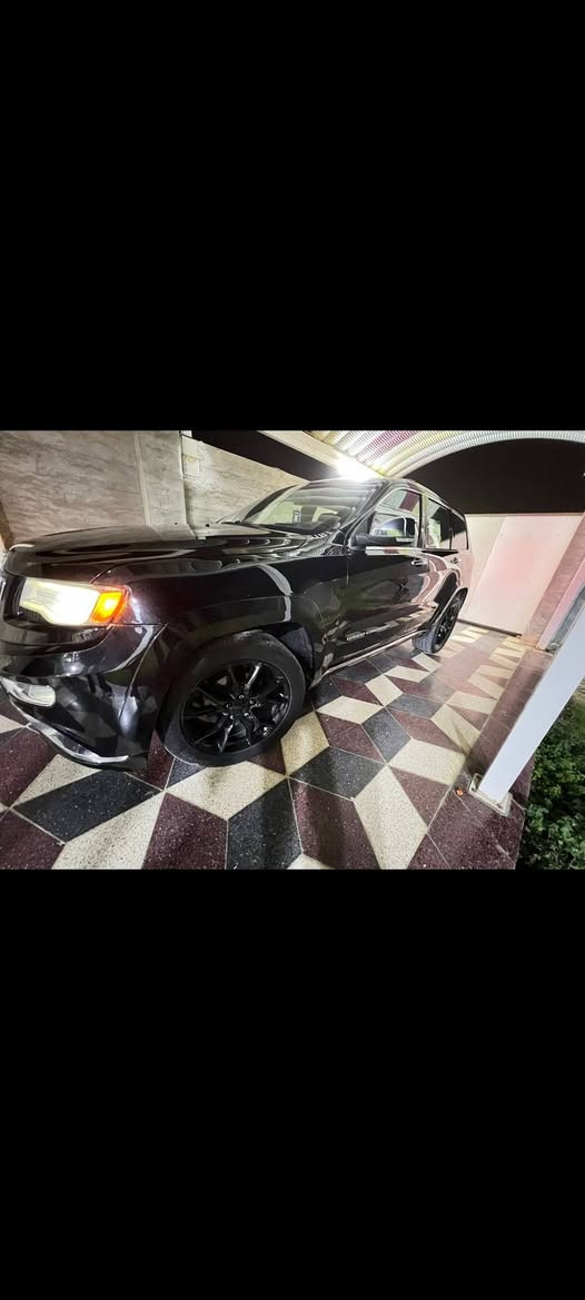 السلام عليكم سياره جيب سومات فول مواصفات موديل 2015 سياره داخله تقرير بيها 3 قطع صبغ سياره جاهزه من كل شيء بيها معروفه مواصفات السومات سياره محرك كير صدر مضبوط تبريد ثلج مابيها نقص سعرها 195 وبيها مجال بسيط للاتصال *********** مكنها الرمادي شارع 40 قرب فلكه العلم
