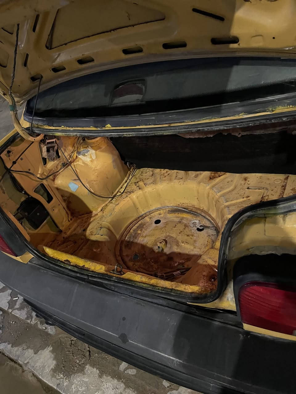 سايبا 15 مكينه حلوه بس كير ثاني يفلت بسمي سنويه تنتهي نهاية 29 مكاني زبير برانكيت  نضيف 27 بيها مجال ***********
