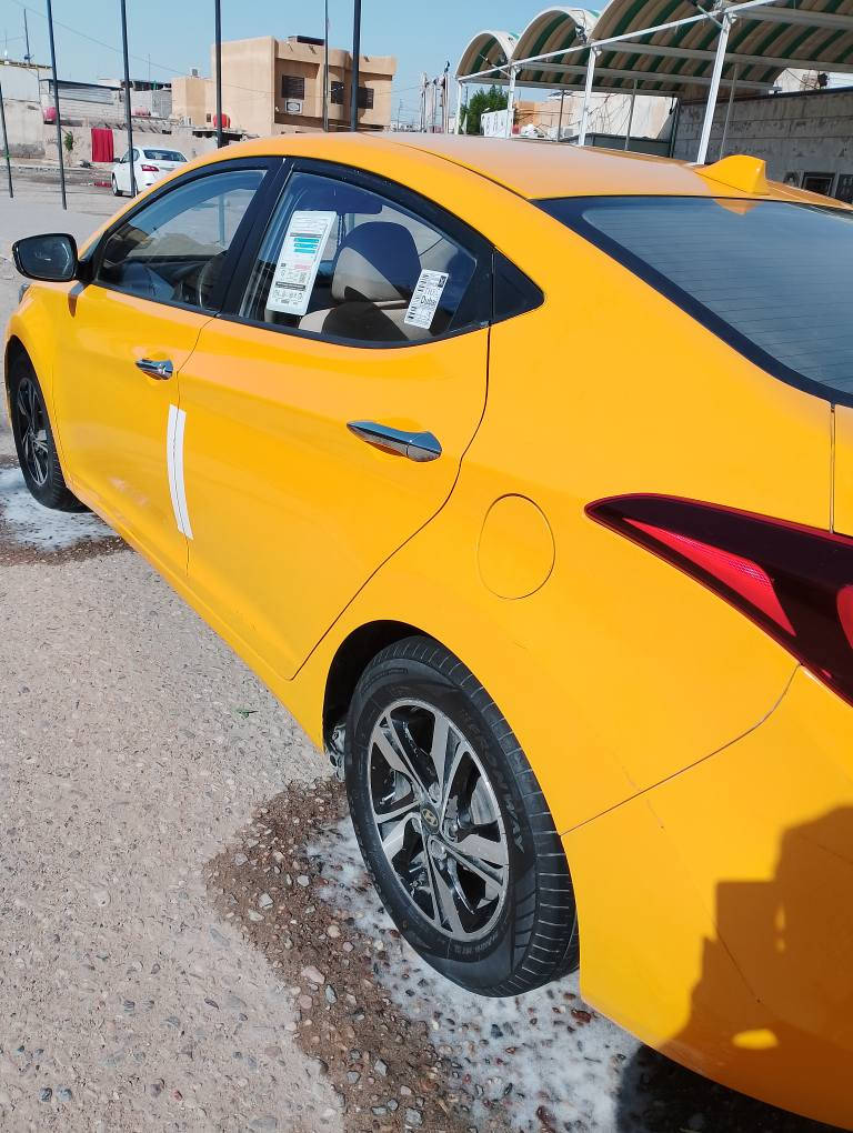 سلام عليكم النترا خليجي مديل نضيفه السياره  ٢٠١٥ بيه بارد بالهلال الخلفي 
رقم بصره اصفر الون 
*********** البصرة, العراق
