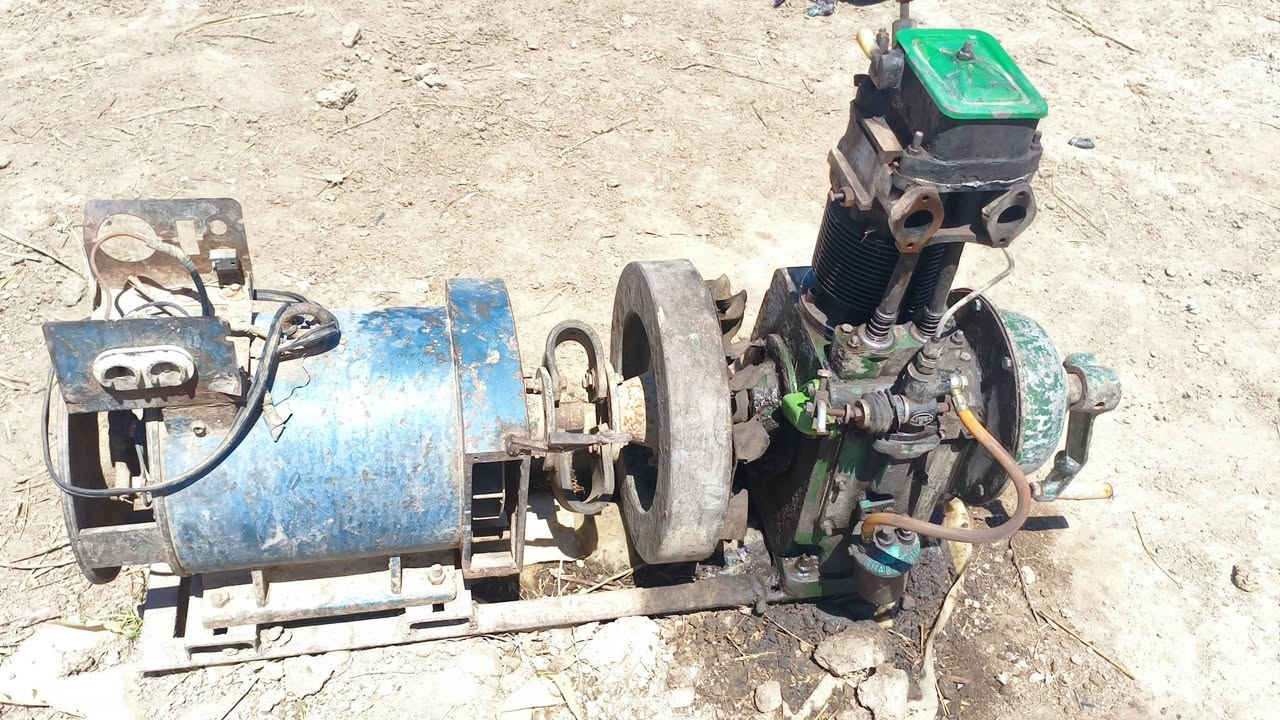 سلام عليكم موالده  البيع عايزه درع أو مروحه شغاله ونبيع هل موجود سعر 250 /***********
