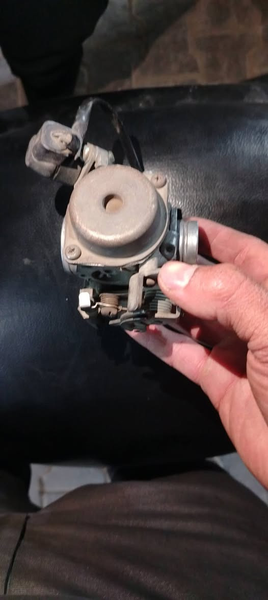 سلام عليكم كابريتر ماكس 120بلادي يحتاجلة بس تنضيف ابيعلك على فحص سعر 25وبي مجال ***********،
