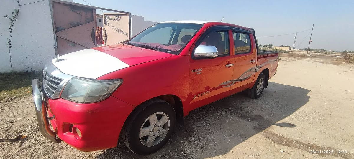 يا الله
السلام عليكم بيكم هايلوكس 2012 احمر رقم انكليزي بسمي 
السياره بيها صباغات قليله وتكمه باب خلفي معجون الاستفسار ***********
المكان بابل الشوملي
