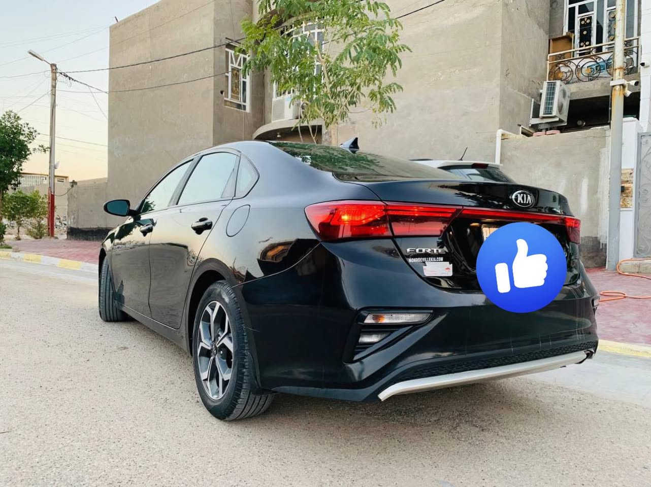 سلام عليكم
فورتي 19 وارد امريكي  وسونار ورقم شاصي بل منشور 
سياره ماشيه 68 الف 
موصفات مال فورتي العاديه 
سياره بيه كير بس تمشي مابيه شي بس بيه عتعته بل بج وشاشه مالته مال مسجل محتركه سياره على وضعه ابيعه 
سعر 98 وبيه مجال حك الجيه شي بسيط
  
متواجد فقط اتصال واتساب 
***********
