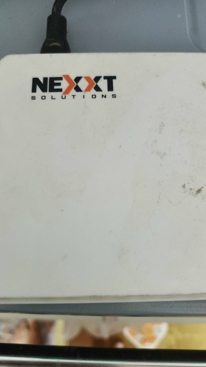 السلام عليكم راوتر تي بي لنك ويا يو بي اس  مستعمل نضيف للبيع استفسار ***********
