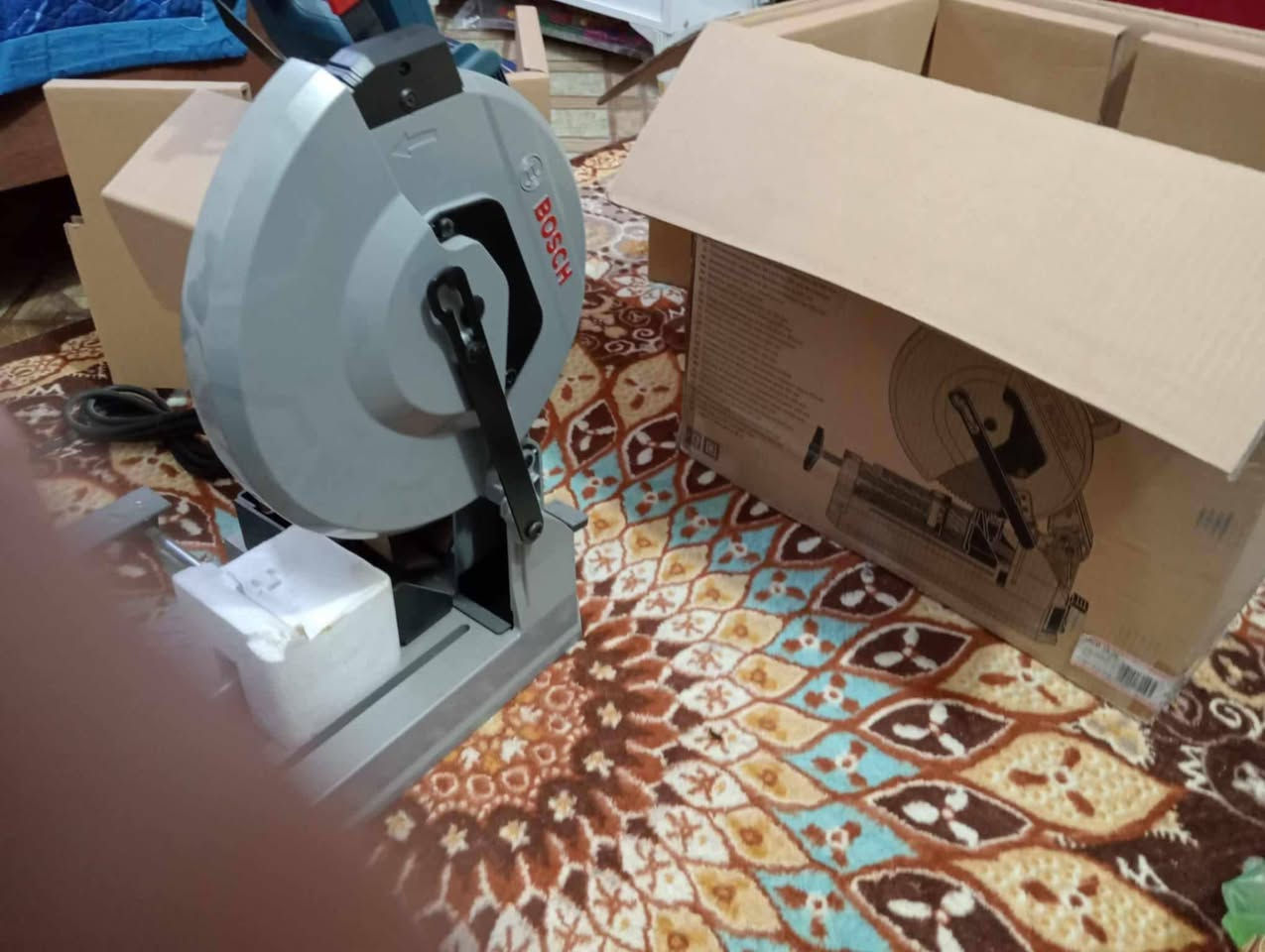 السلام عليكم
عندي كتر  بوش اصلي جديد

السعر 450دولار 

 ***********
