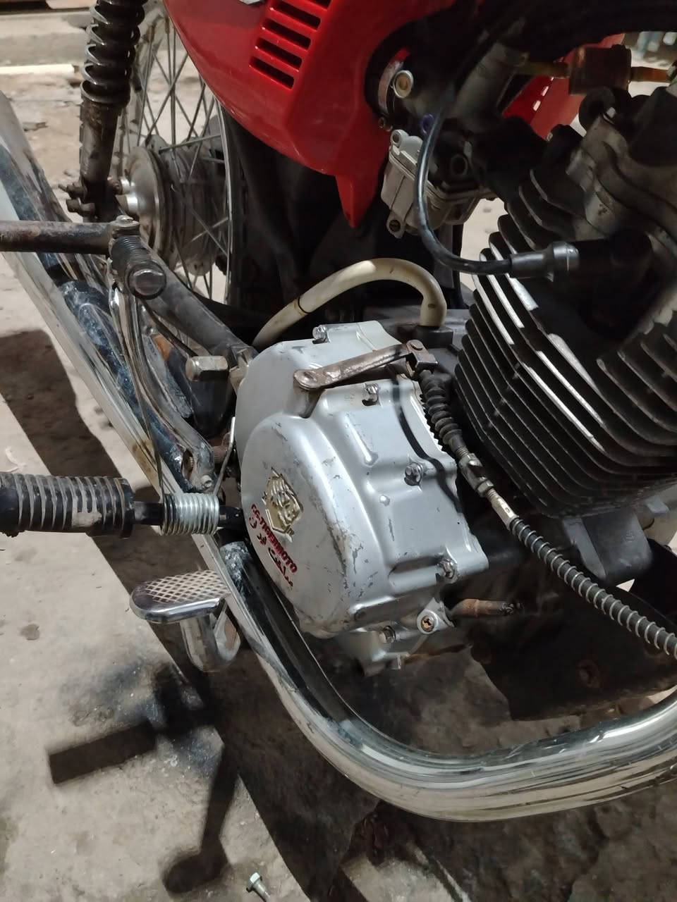 السلام عليكم دراجه اربعه كير للبيع كلشي مابيه شلعه معدل الدراجه كلك بس فول   عرضه ب300  وبيه مجال قليل ماكني طويريج ام روايه البحسون رقمي***********
