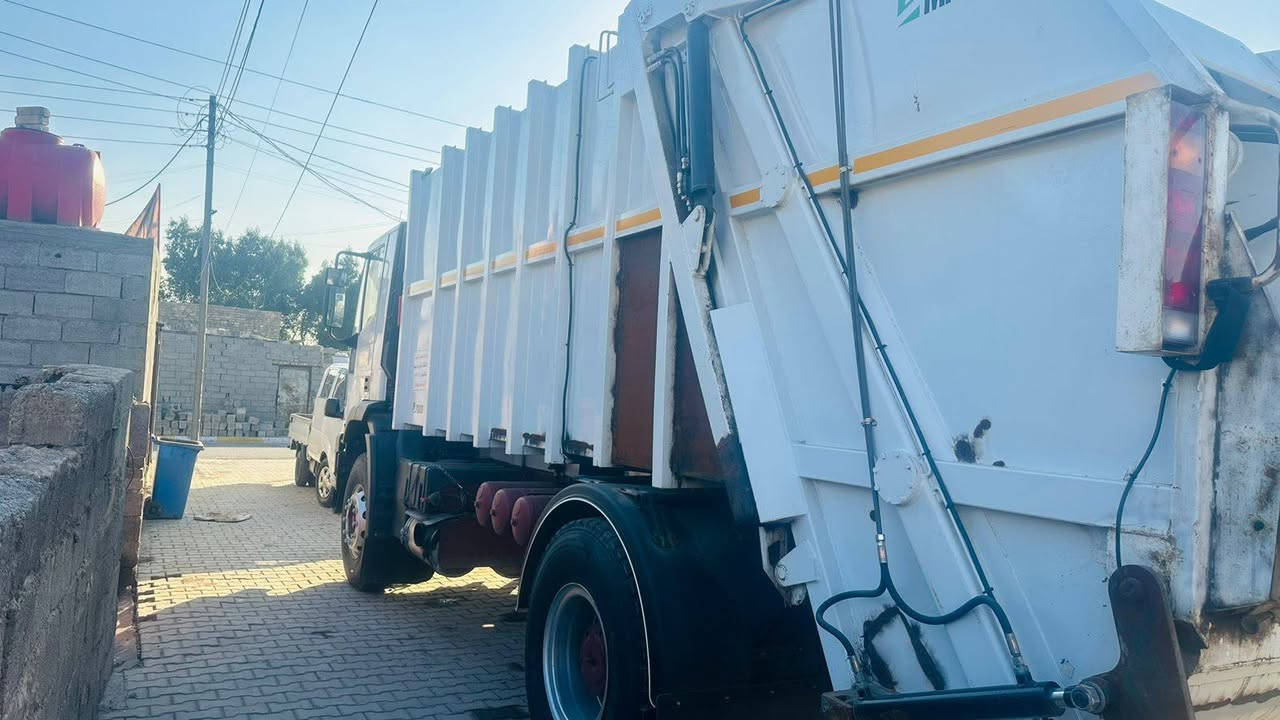 السلام عليكم سيارة نفايات للبيع رقم بغداد العنوان بغداد السعر لاتصال على هذا الرقم ***********
