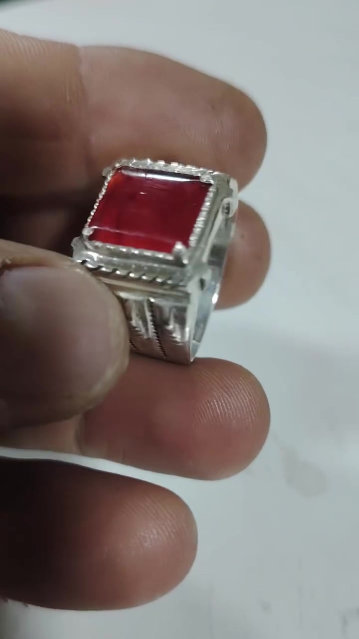 يماني ياقوتي أحمرجراخه مخده قديمه


**إذا كنت صاحب هذا الإعلان وتريد حذفه لأي سبب، رجاءا أرسل رسالة إلى الدعم الفني**