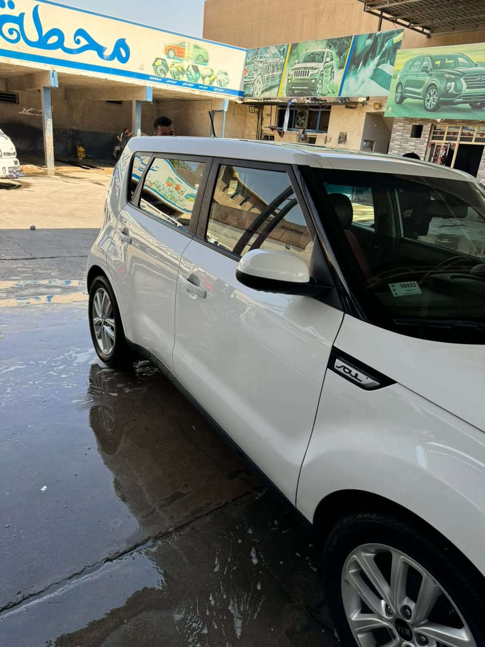 السلام عليكم
كيا صول 
موديل 2018 
وارد امريكي حادث دعاميه فقط بدون ايرباك
ماشيه66mi 
نظيفه السياره وجاهزه
مواصفاتها معروفه 
السعر12,800 وبيها مجال بسيط
رقمي ***********
