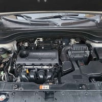 سورنتو ٢٠١٤ خليجي محرك ٤ سلندر دوش سبعة راكب ٣ قطع تبريد مكفولة من الص...