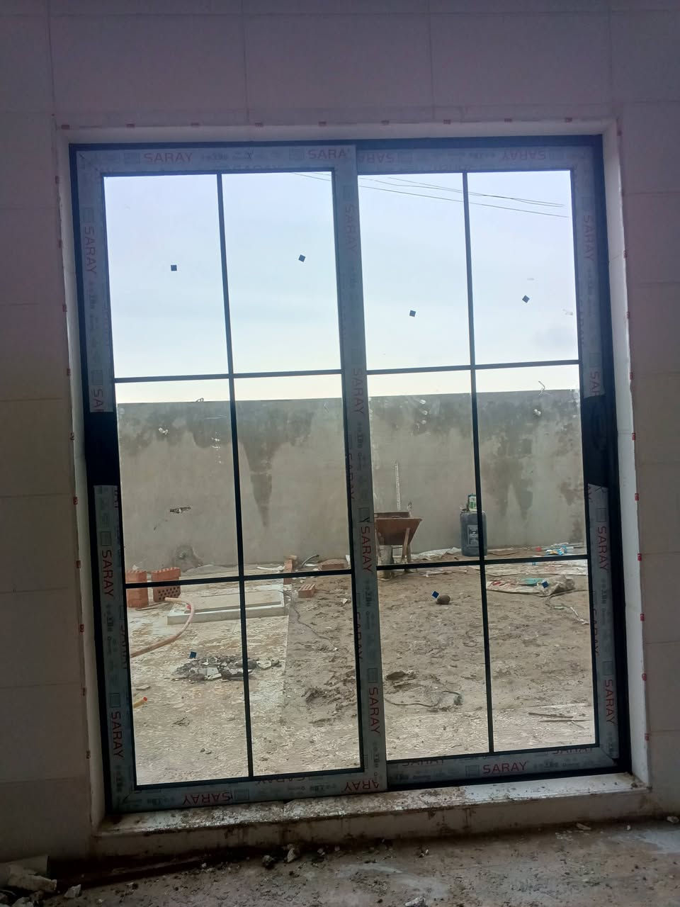 ابواب وشبابيك المنيوم بانسب الاسعار سعر المتر التركي سراي معه مانع ذباب جام سته ملم مقطع 7.5سعر المتر 85دولار سعر المتر مقطع 9.5 93دولار ***********.***********
