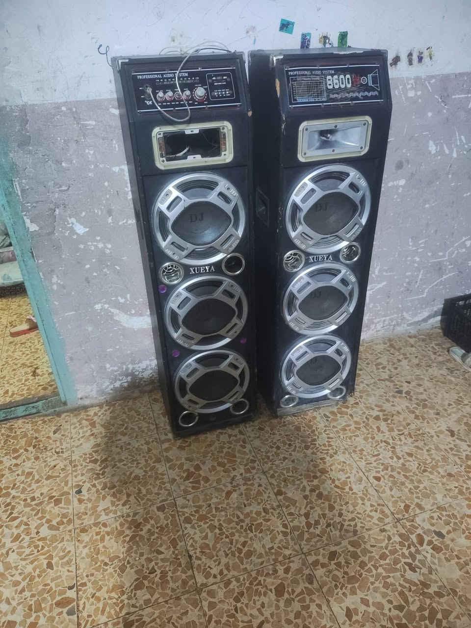 سماعات حجم كبير لسود ب125 شرط لشغل ولرصاصي بلادي ما داخل تصليح شرط لشغل لسعر ب100 قفل مكاني امن داخلي كربلاء اتصل ***********
