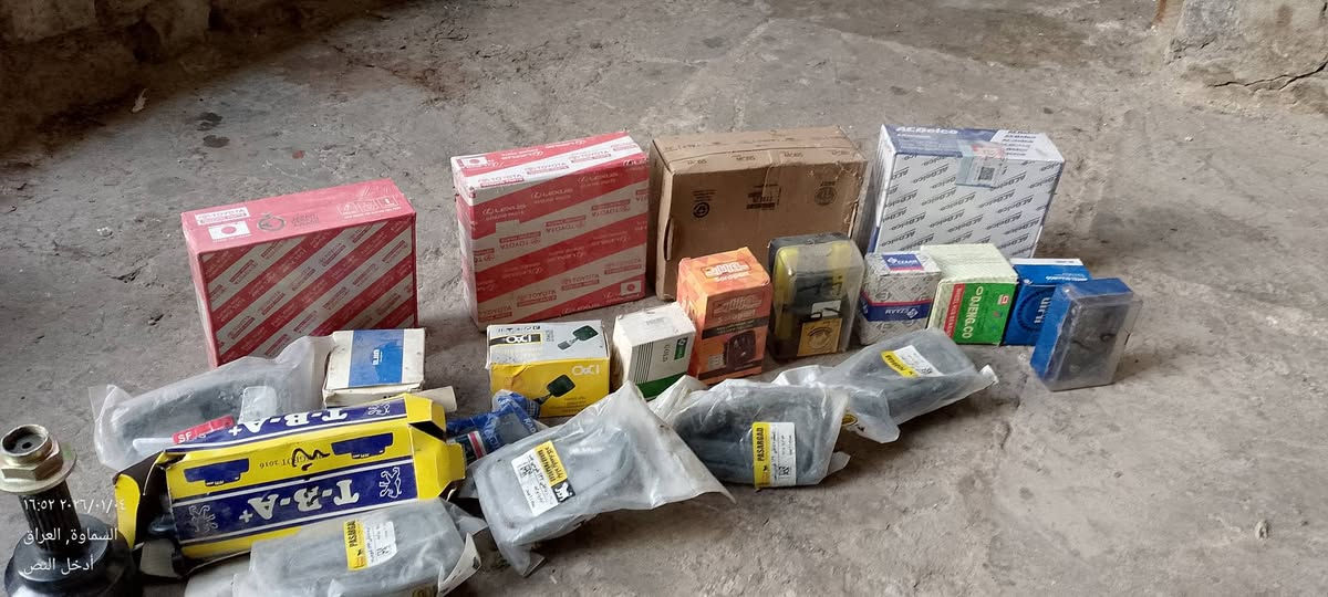 سلام عليكم غراض محل جدد زوج لايتات وزوج بك لايتات سايبه السعر 25 عدد 25ب25 اسيات عدد6 السعر 4 دكم سايبه 1500  يادات سابيه داخليه و خارجيه 1500 فيت ببمات 10عدد 4 دبلات خلفي امامي السعرالزوج 25 درايمات زوج 20 الاستفسار على الخاص او على الرقم ***********
